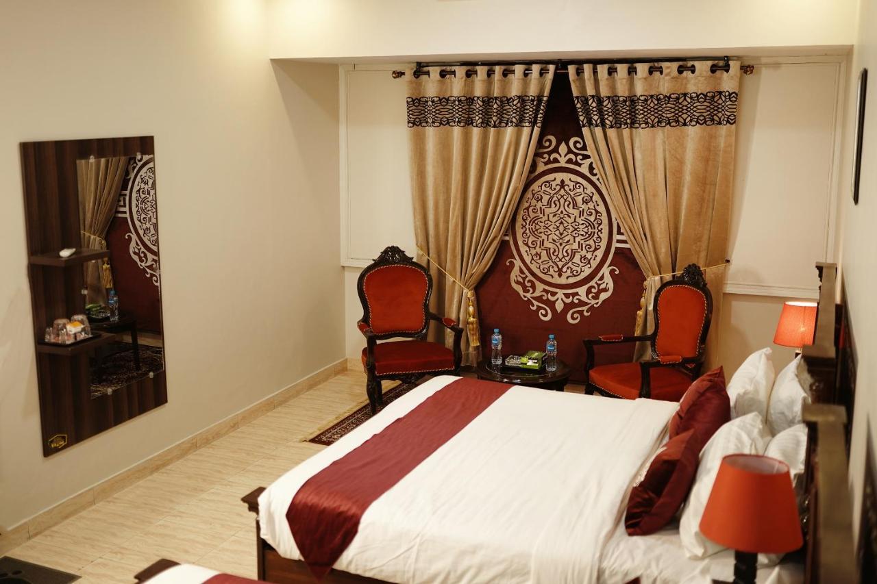Diamond Lodge Karaczi Zewnętrze zdjęcie