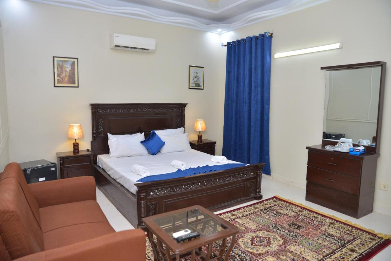 Diamond Lodge Karaczi Zewnętrze zdjęcie