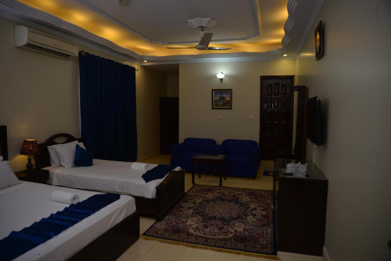 Diamond Lodge Karaczi Zewnętrze zdjęcie